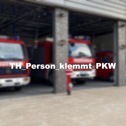Read more about the article TH_Person_klemmt_PKW